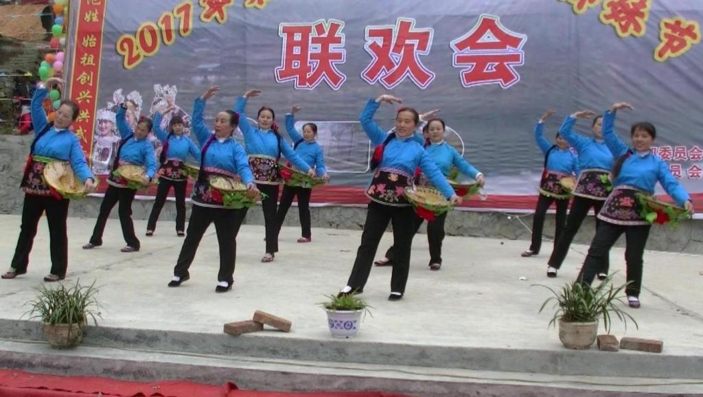 2012最新七公主牛奶歌_卓玛舞蹈_土豆视频