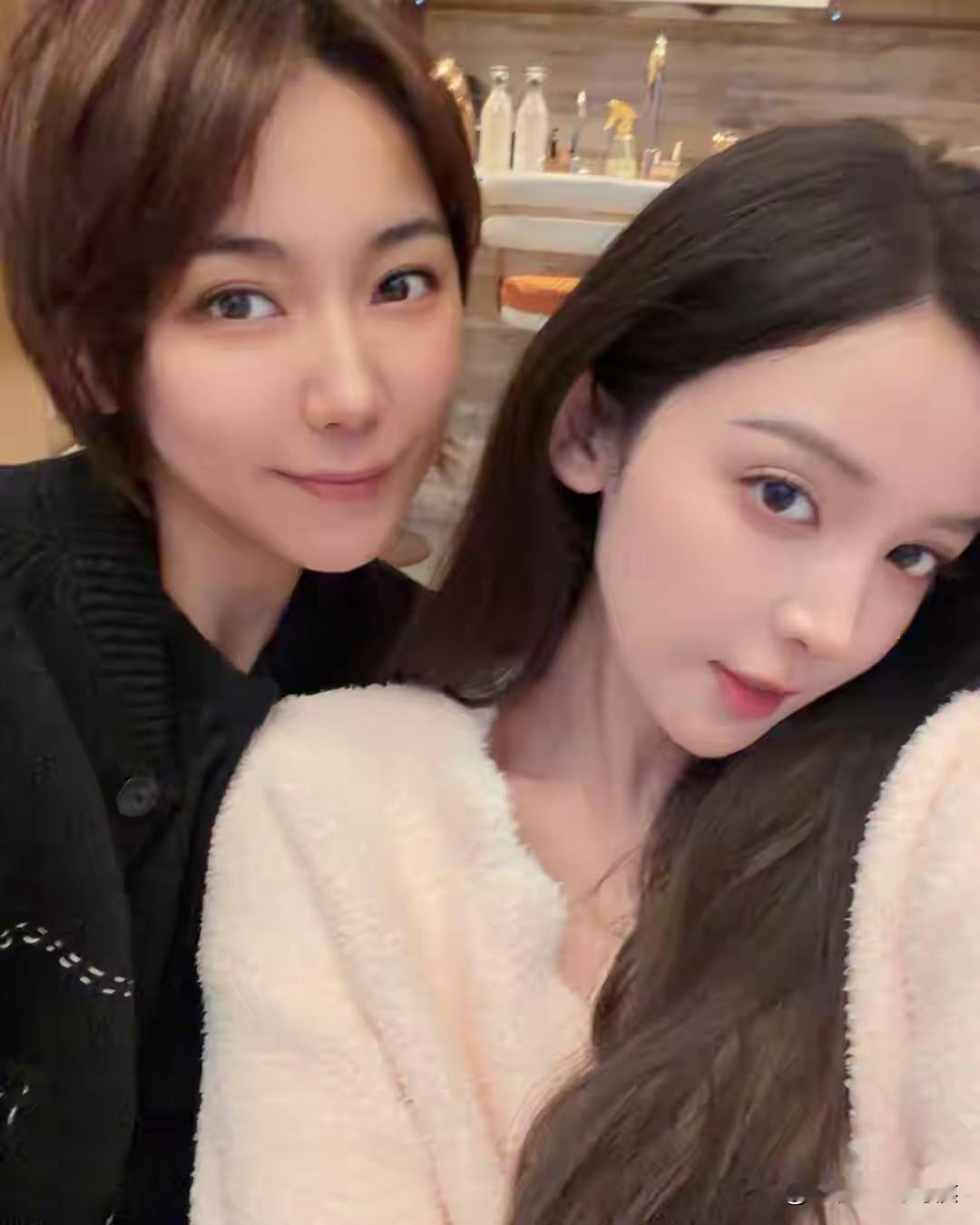 年轻时候，你抱哪个女生都可以说喜欢你，想恋爱。年龄大了，你多看女人几眼，都容易