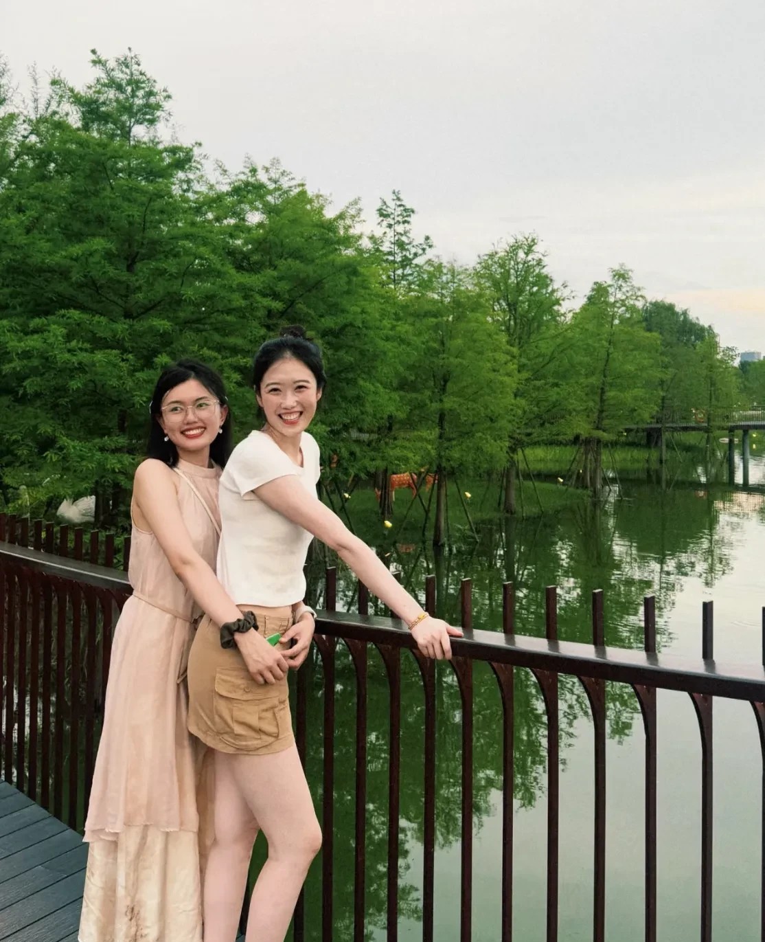 为什么都喜欢戴眼镜的？