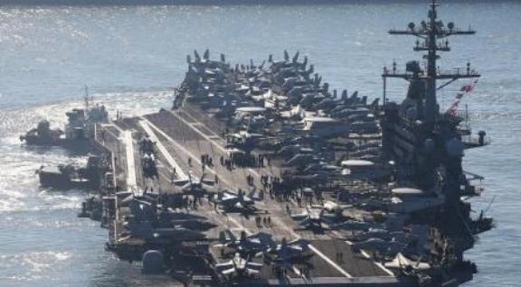 为何美国债务高达37万亿美元，还能养得起11艘航母？其实我们都被骗了，美国债务3