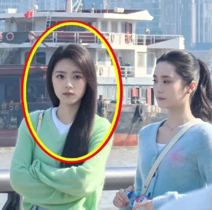 谁懂？赵今麦实际长这样。。。​​​