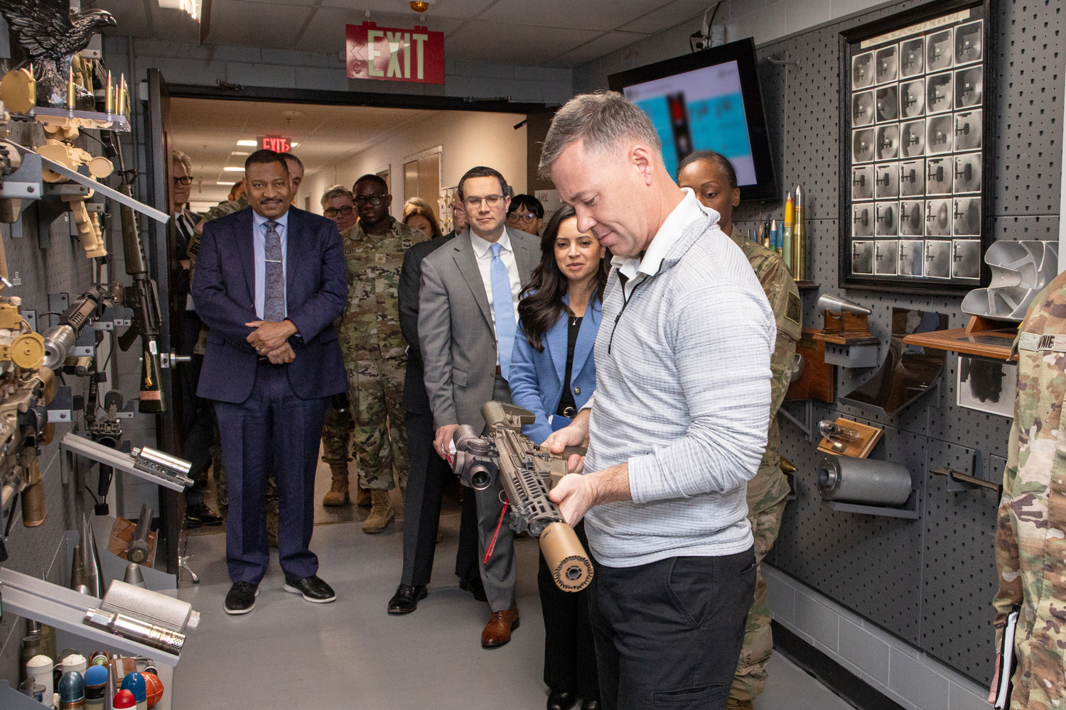 阿伯丁靶场，没见过的无托步枪