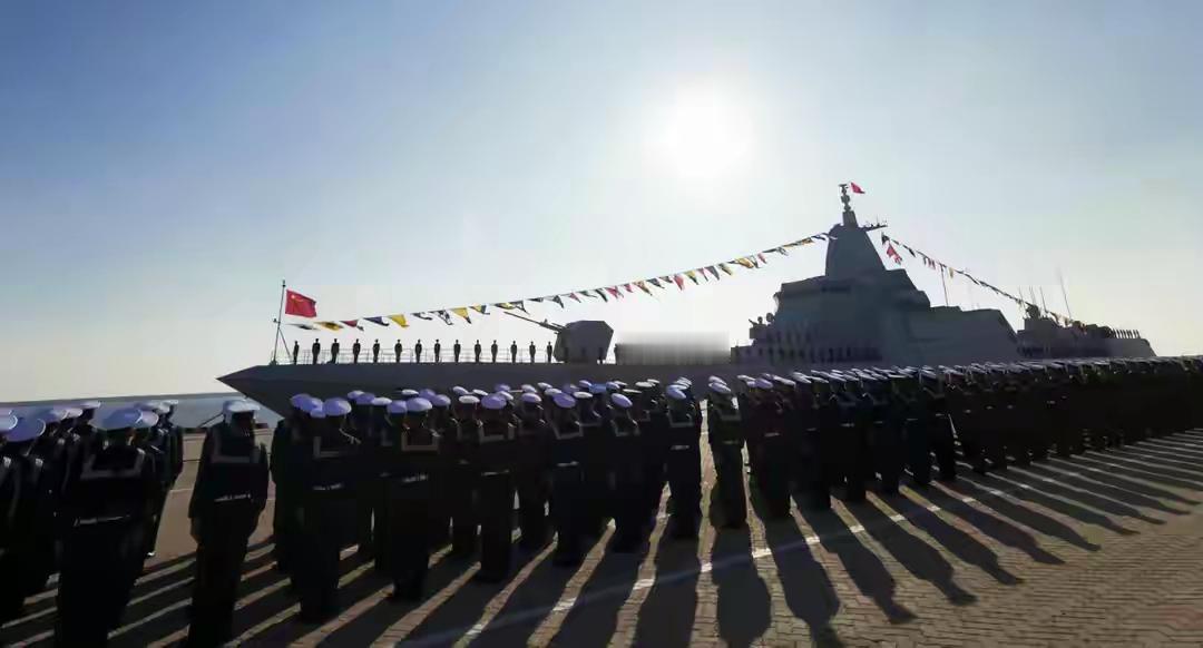 分段已超150米，中国在建全球最大航母当看到“分段已超150米”这个数字时，你