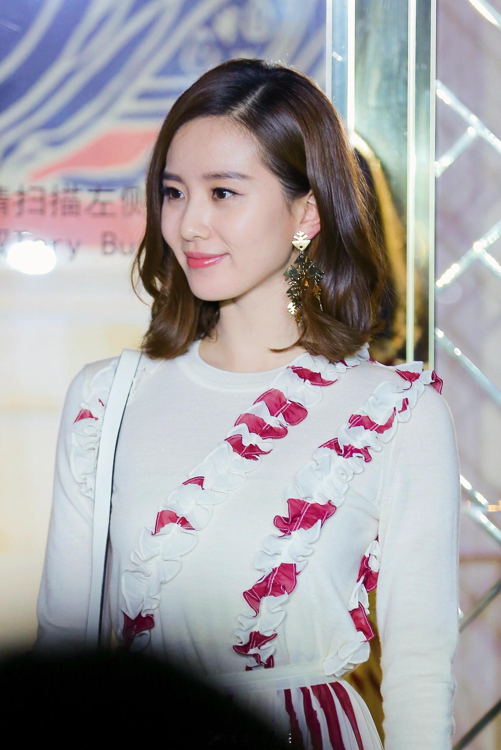 刘诗诗这组生图是不是胖了​​​