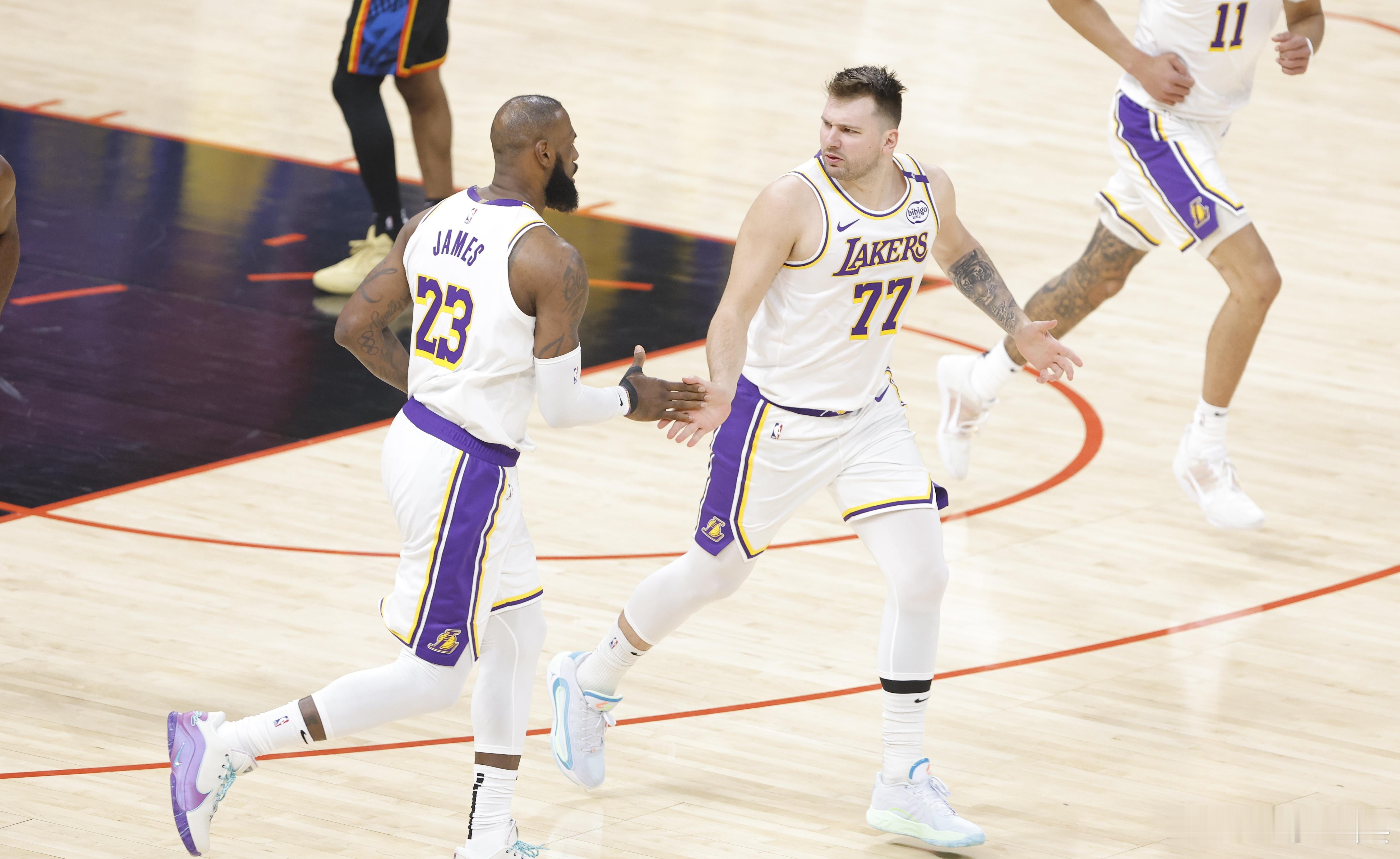 夸梅布朗谈詹姆斯回归：“等东契奇真正找到节奏，他的场均得分可能会达到45分。