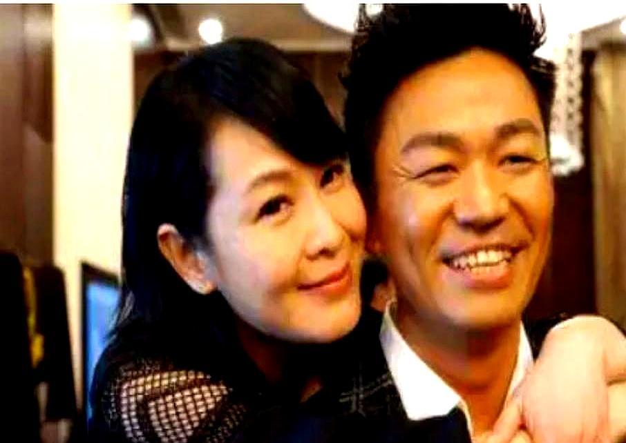 王宝强把房产证直接拍在桌上，带着2.5亿身家杀进动作片死磕。为了一个角色，他在拳