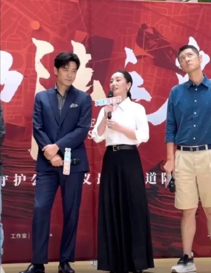 张译这个人确实很旺配角当初《狂飙》大爆，热度全都给了张颂文和高叶，他没营销没炒
