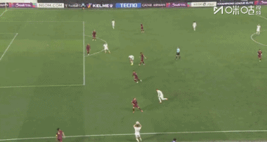 第75分钟，蓉城2-1反超神户，韦世豪传中造点，费利佩点射反超12月09日亚