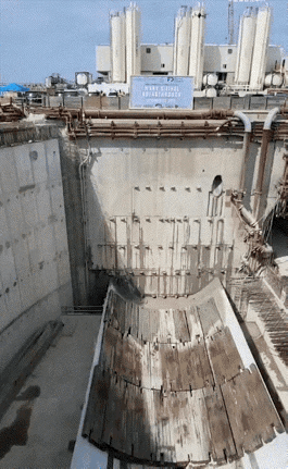 不懂就问，冲出来的水往哪个方向流呢？