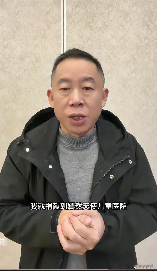没想到李亚鹏和孙海洋会有交集，他们都是父亲，都是疼爱孩子的父亲。一个是知名明星，