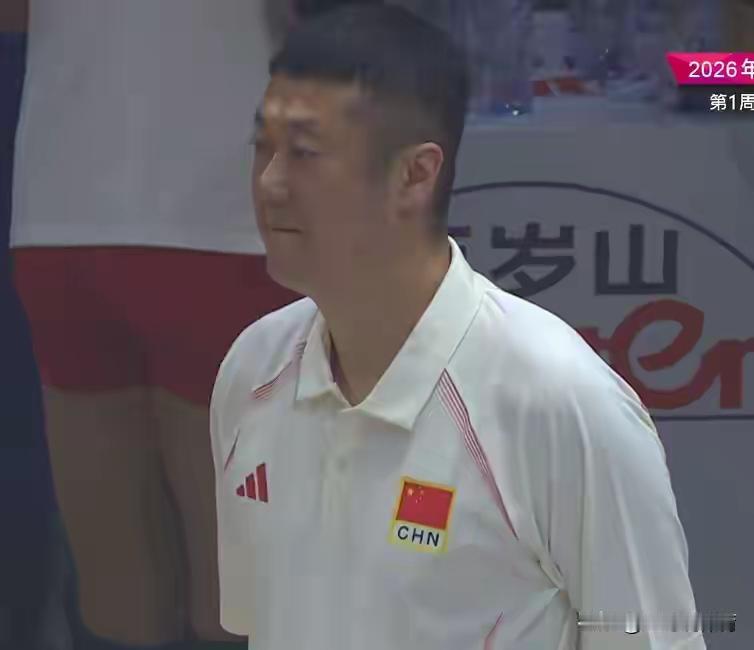 中国女排3比0完胜塞尔维亚，队员们表现都非常出色，具体得分如下：庄宇珊9.5
