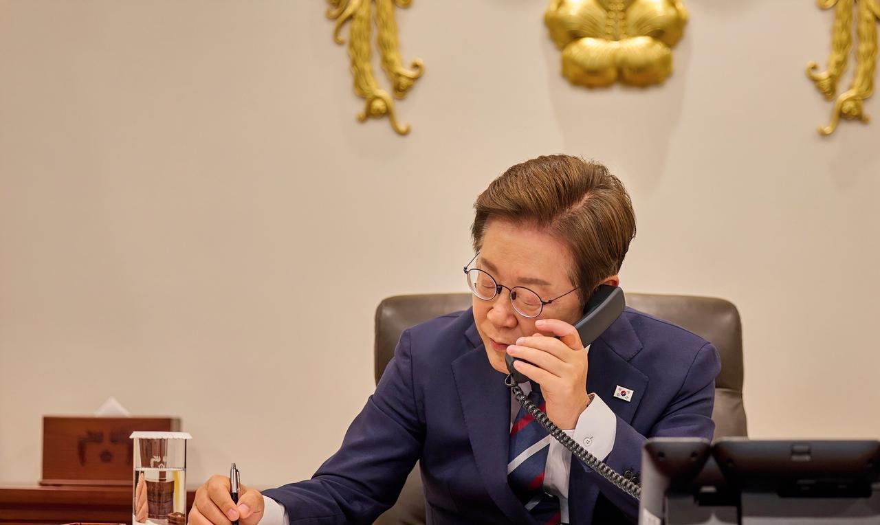 韩国对财阀下手根据市场消息，李在明将于6月13日会见5家财阀集团的负责人，包括