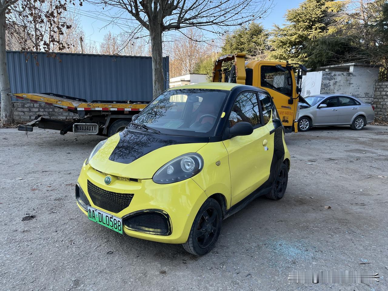 当初买新能源就是为了省点钱，结果钱没省，还赔的更多……这辆车2015年上牌的众