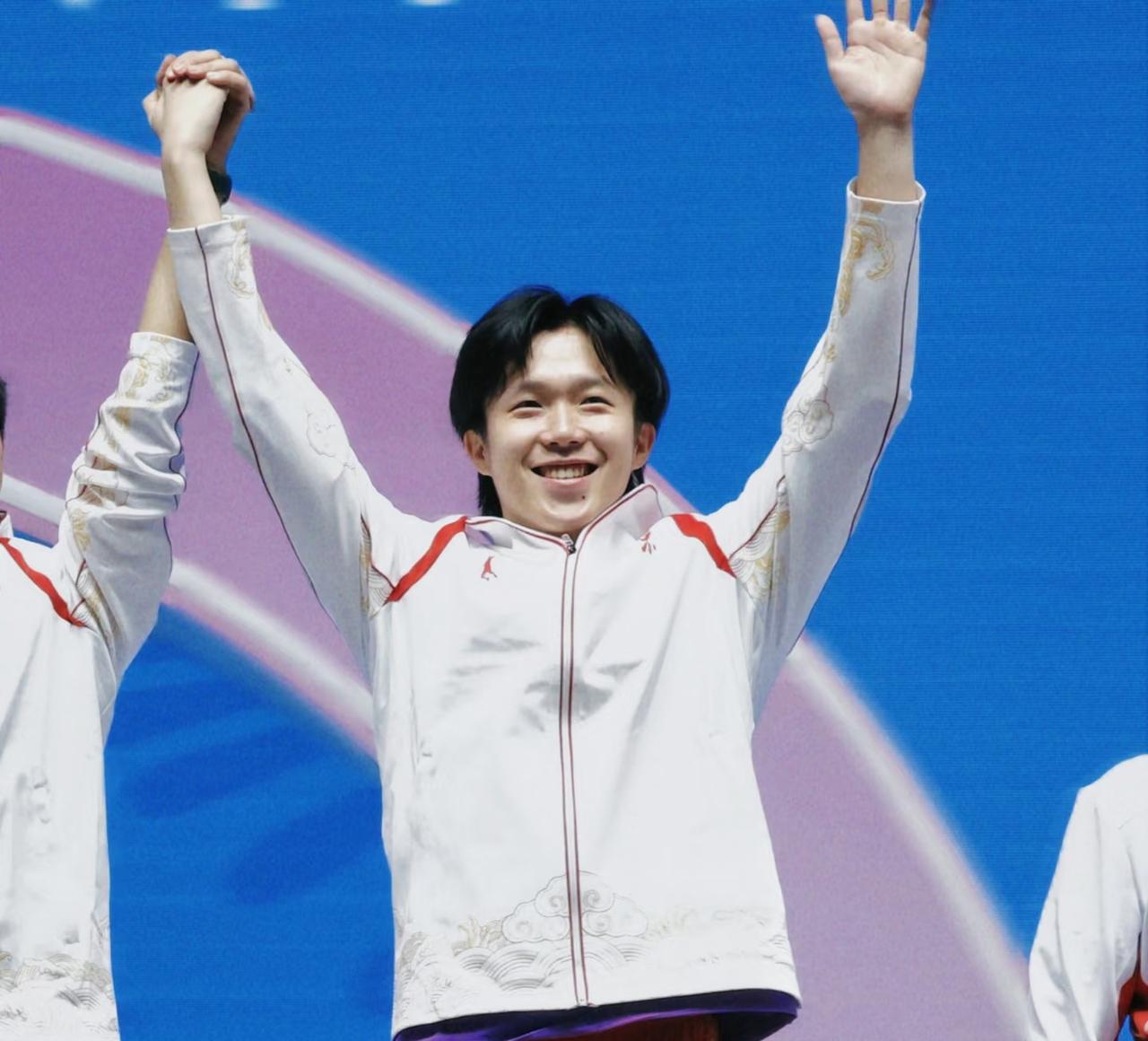 王楚钦不愧是北大研究生！多读书还是有用的看他的赛后总结就知道了，特别是最