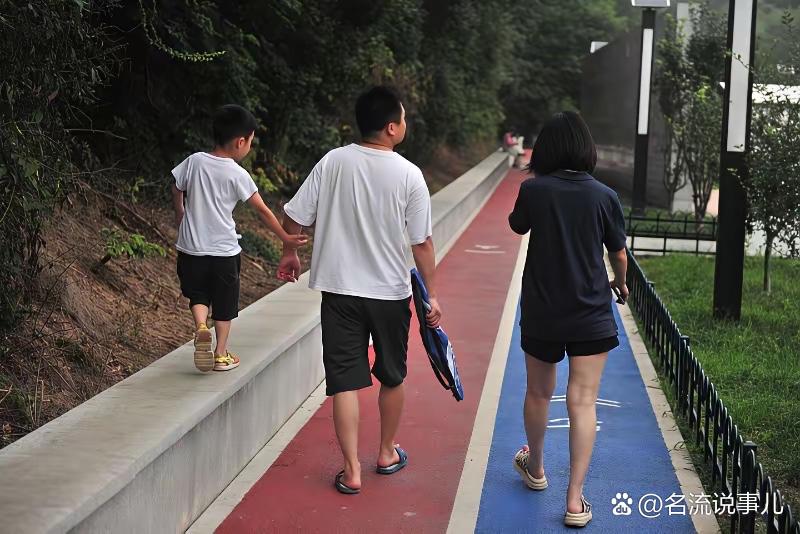 上海陈先生太狠了！发现自己孩子非亲生后，居然12年不揭穿妻子，对待妻子如往常一样