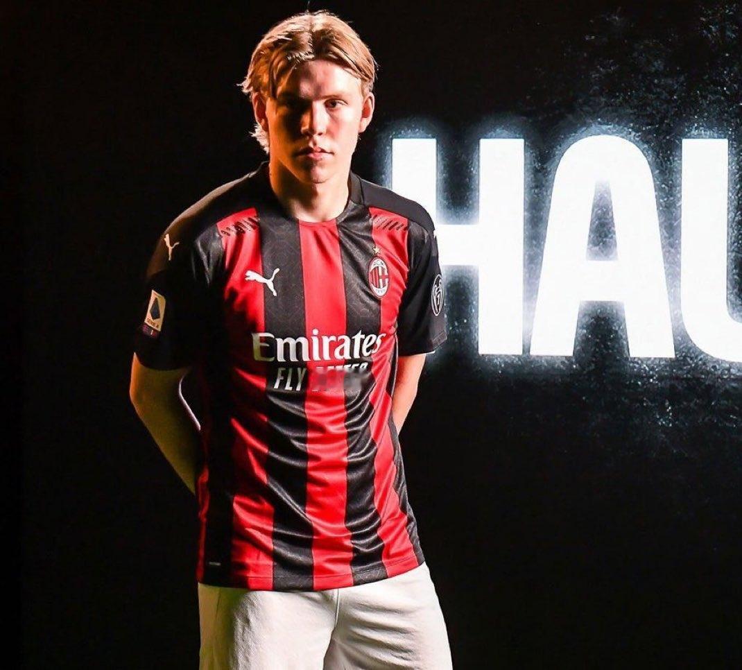 海于格为什么没有在米兰踢出来？海于格刚来的时候，很多人认为他是米兰新的的托马森