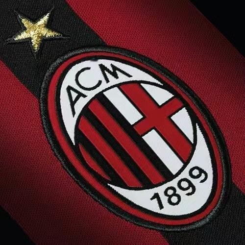 大菲尔在米兰能成功吗？很多网友都说，德国人明年马上就33了，而且大菲尔状态也不