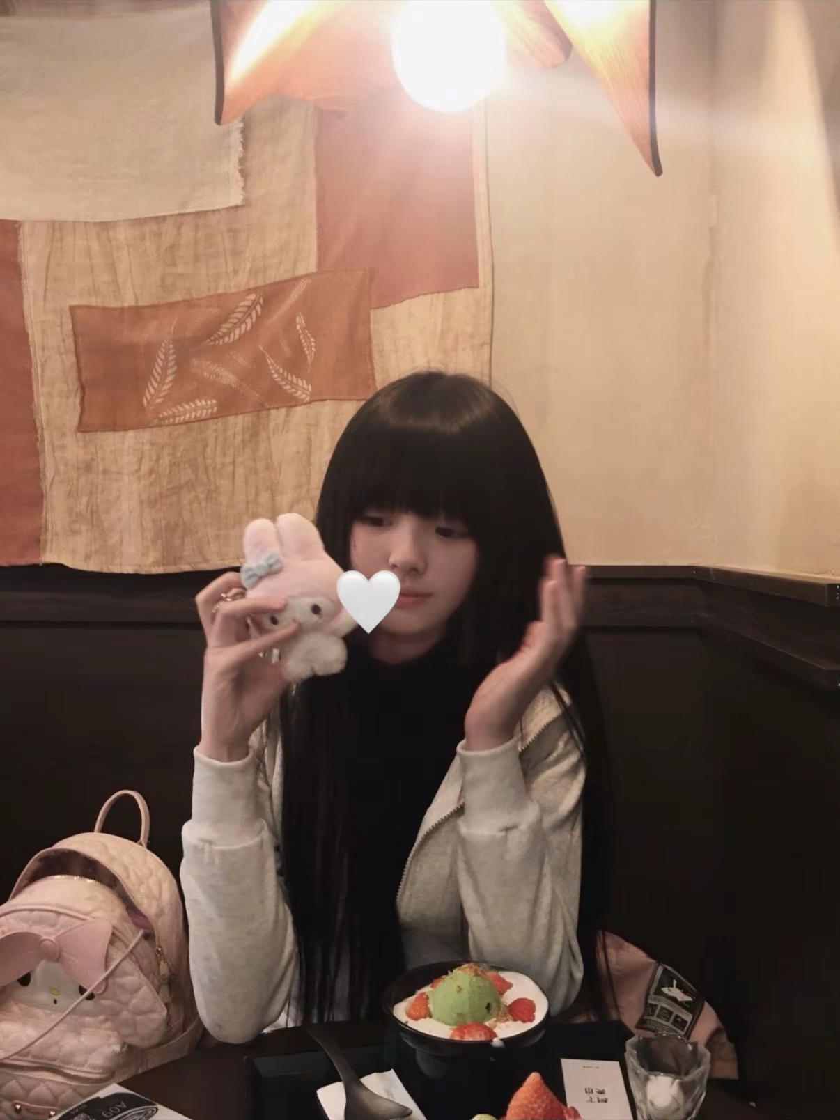 我觉得他们都好麻烦只有你说再多的废话都好可爱