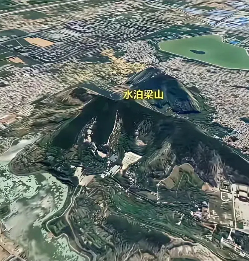 原来山东梁山泊就是湖中岛，只不过岛上山高，本身就是不大，水源断了以后就剩山了。
