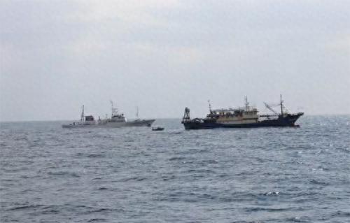 不到24小时就放人，日本认识到问题严重性，事情还没有结束！新华社消息，日本在