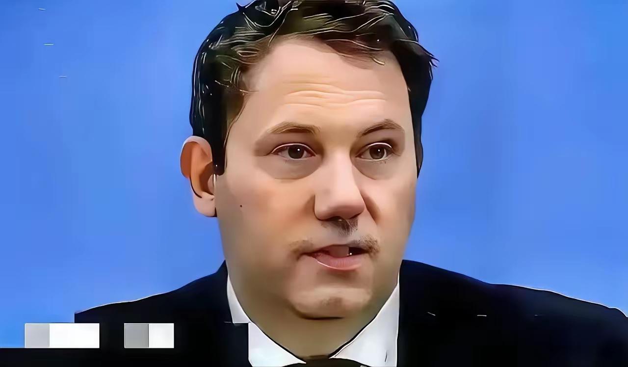 刚从中方访问回国的德国财政部长克林拜恩，在德国接受采访时警告说：我在中国已经亲眼