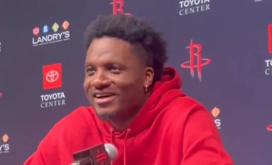 NBA常规赛火箭以132-101大胜灰熊火箭球员克林特-卡佩拉本场比赛首发出