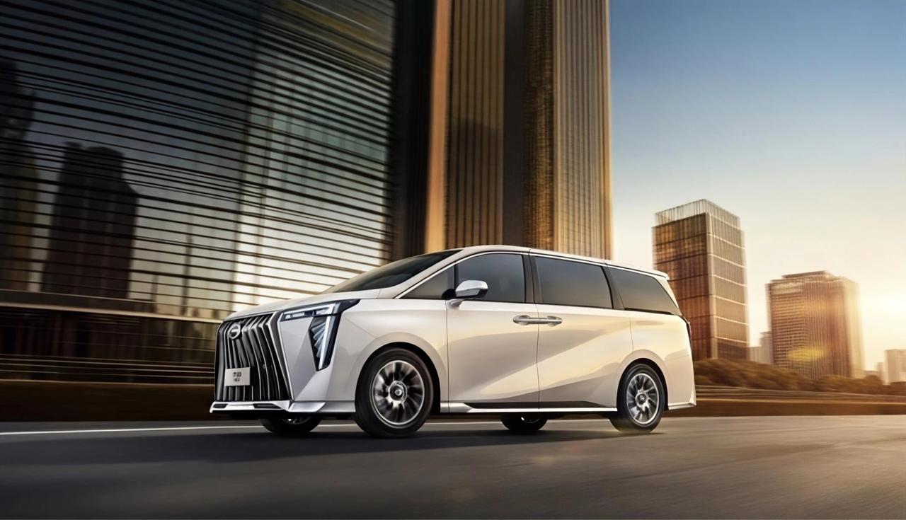 上周末陪发小去看车，路上他嘟囔说：“20万买MPV，不敢求物超所值，别买亏了就行