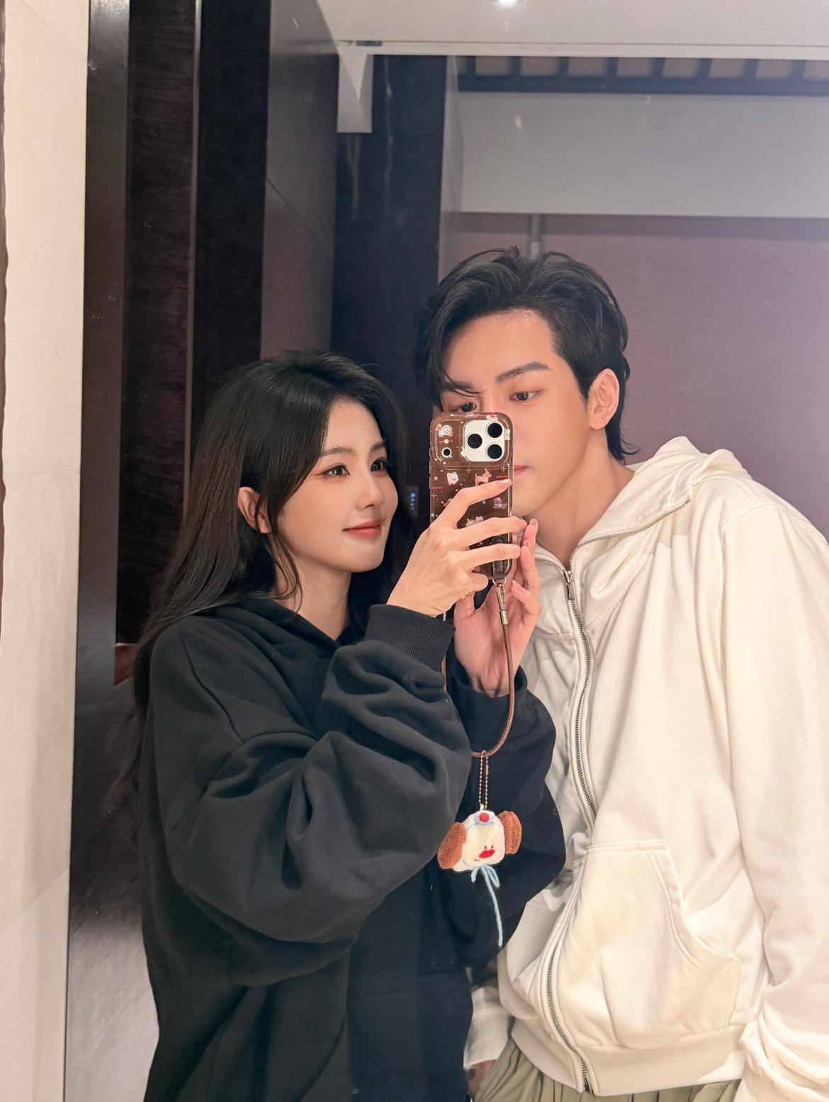 卧槽…还有后续，不会真谈了吧​​​
