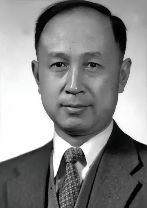 晚年钱学森沉默寡言，家人以为痴呆，一句话尽显风骨晚年，钱学森整天躺着，不爱说