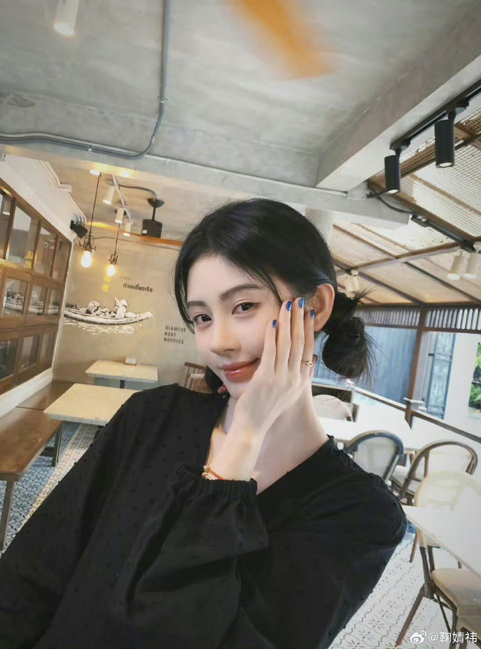 鞠婧祎营业啦！！！双马尾小鞠好萌呀🥺