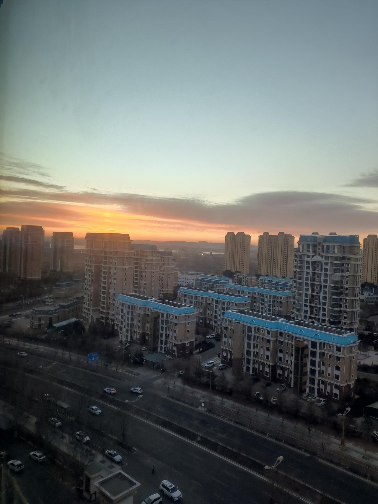 发现一个扎心的现象，现在人几乎都难寿终正寝。过去，寿终正寝是指人年老后在家中自然