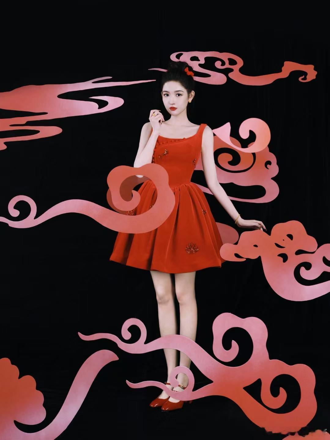 王玉雯没人告诉我要穿亮片啊王玉雯看着真的好俏皮啊，蹦蹦跳跳的样子也太可爱了，第