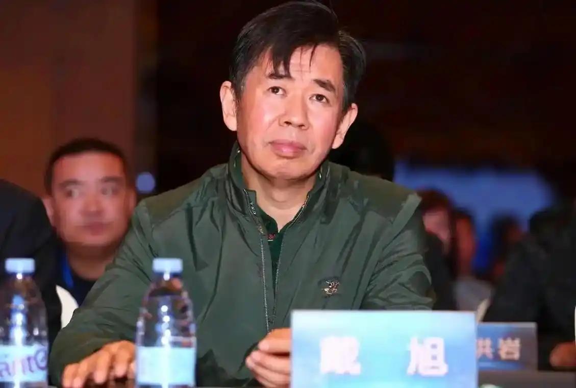 敌人怎么越围越近？明明我们手里的牌越来越好，为什么还有人来试线？军事专家戴旭