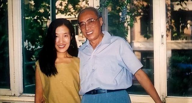 1986年，65岁的火箭专家杨南生娶了29岁的张严平，张严平的父母不同意，不料，