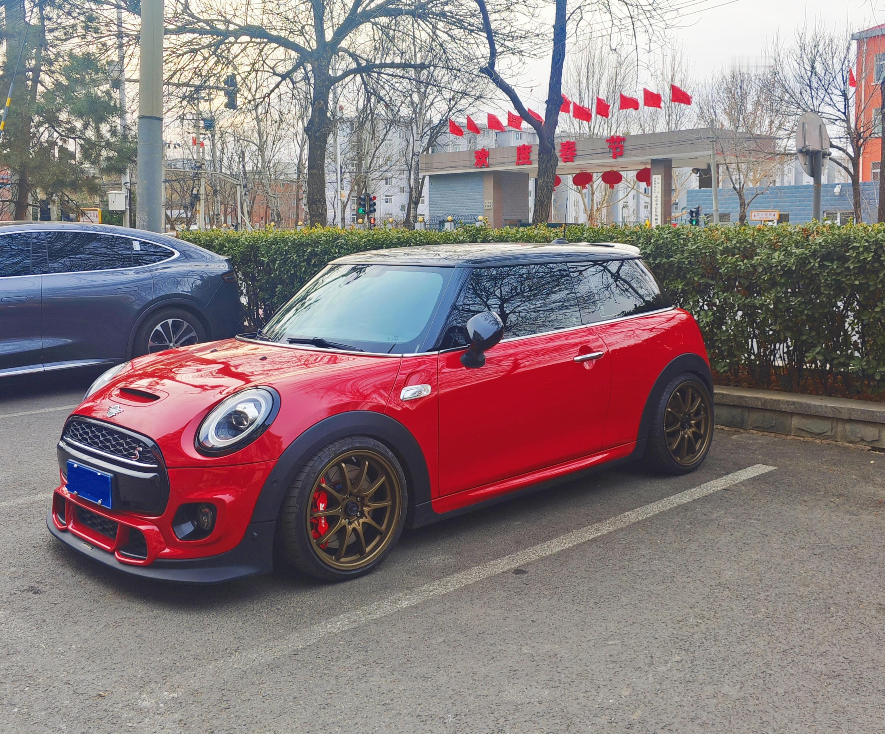 大早上排队买稻香村糕点匣子这就算北京人过春节特色了