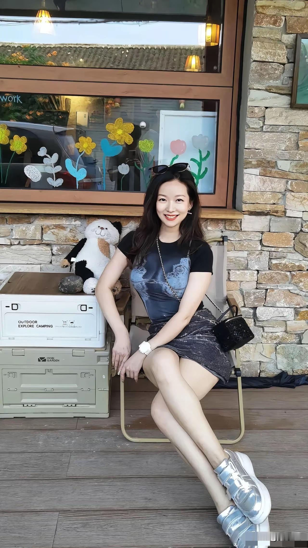 心中有事还能若无其事，便是格局，心中有事装作若无其事，便是阅历。