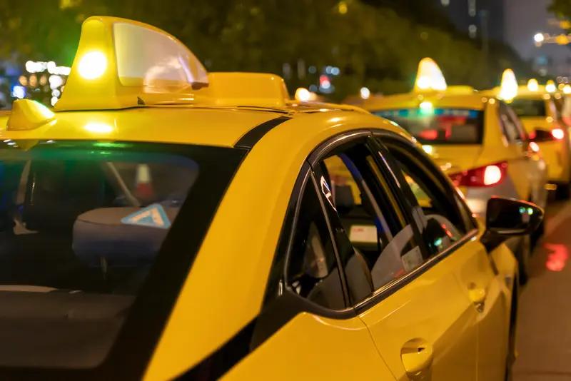 岀租车,为什么不能接网约车生意?这个早可以了，很多出租车都在接网约车单子。上次