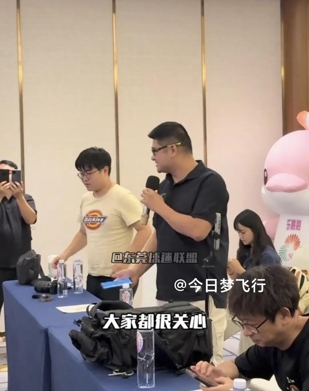 广东队球员杜润旺出席国际团结杯新闻发布会并回答了提问！6月26日上午，广东队老