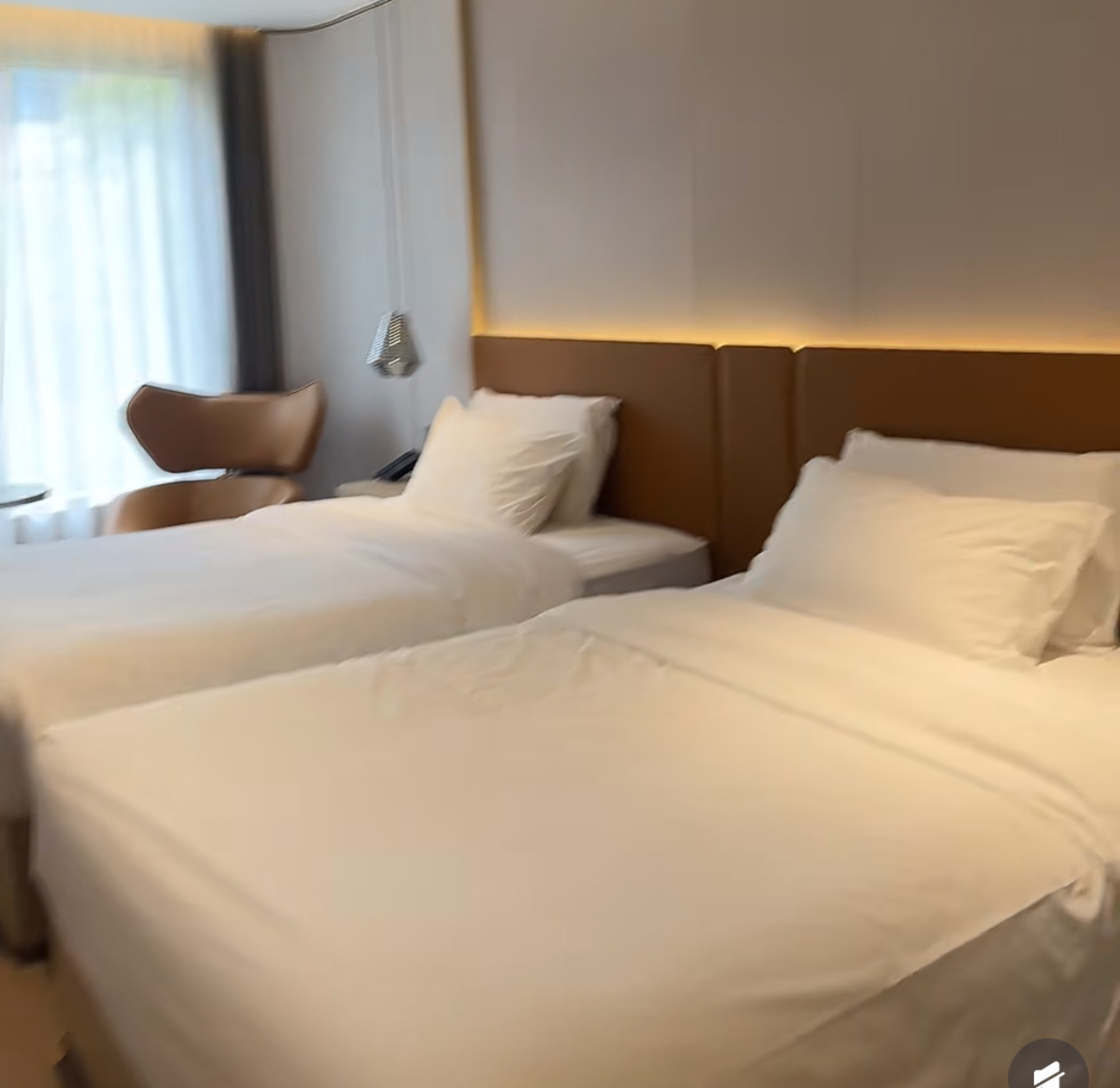 酒店洗漱包内发现用过的HIV检测盒少住酒店，我几乎很少在外面住酒店，看似干净，实