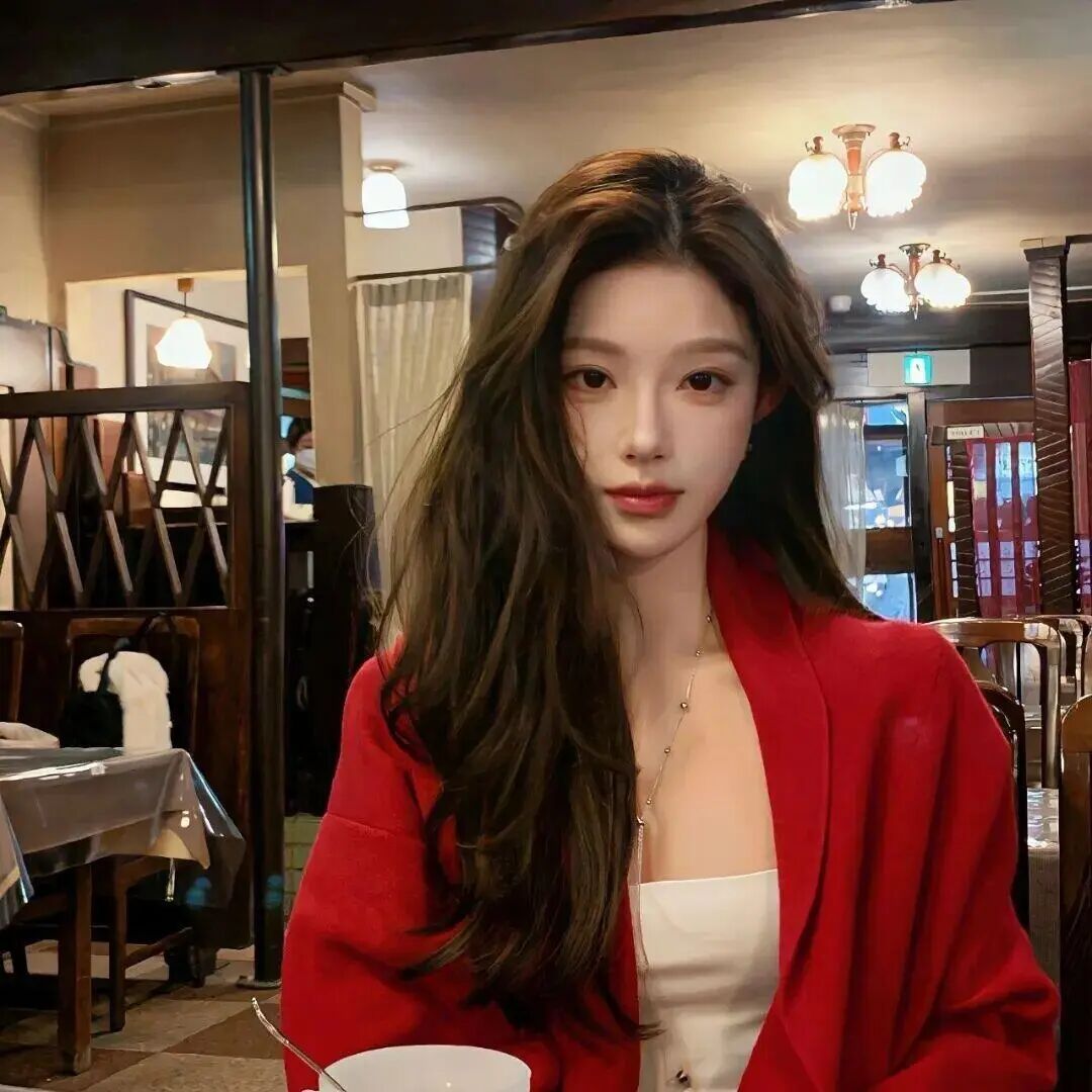 𝗪𝗲𝗖𝗵𝗮𝘁头像​​​‖女生头像‖氛围感‖优质女头‖小众高级​​