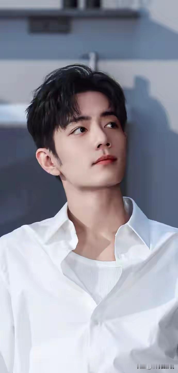 谁懂啊！2024年肖战这波“破壁”操作，直接把内娱的“流量套路”给掀了个底朝