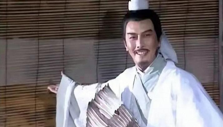 公元214年，诸葛亮正式封神！刘备得蜀，全靠他一手托住新江山建安十九年，刘