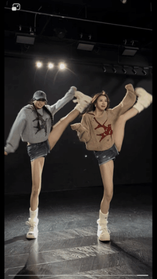 活力四射，激动人心啊！年轻就是好，无所顾忌，活泼激荡，尤其是灵活度和弹