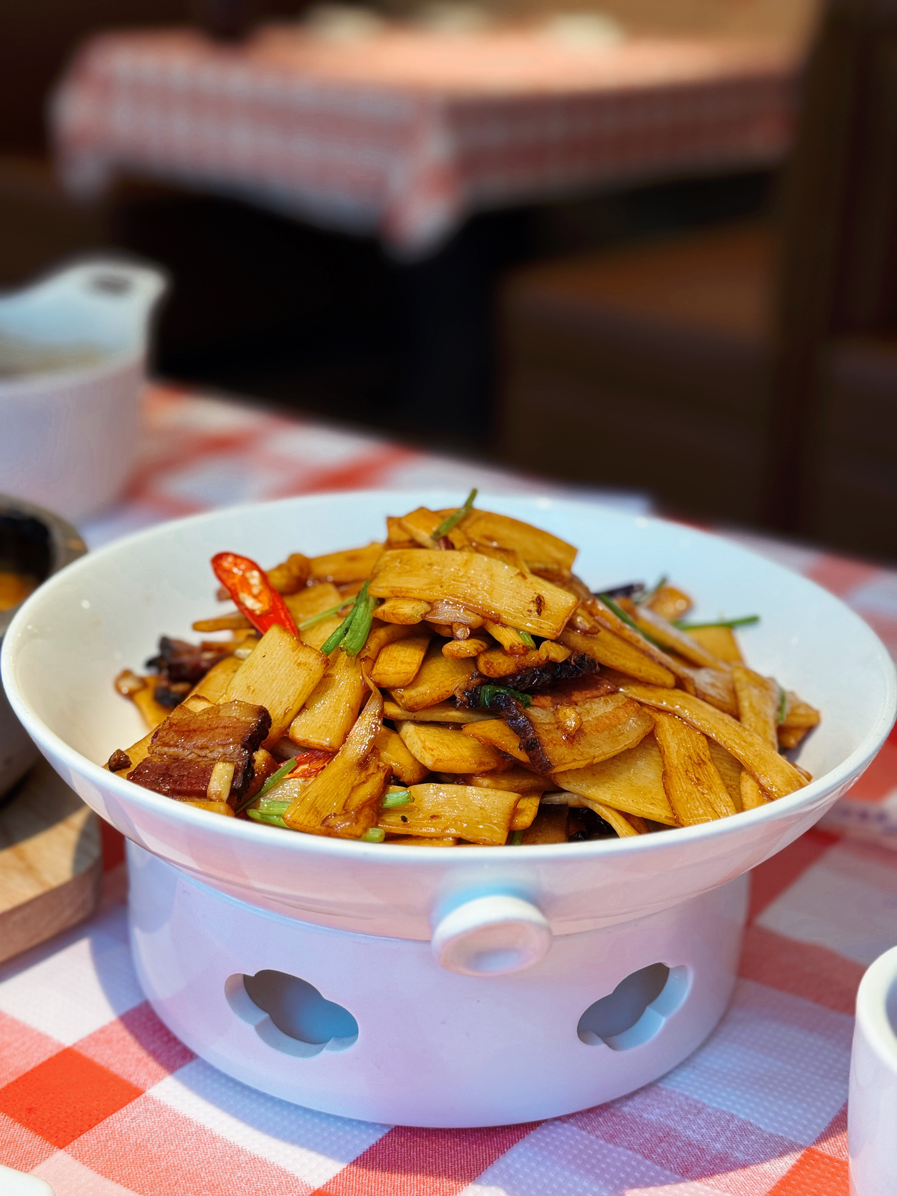 今天的晚饭有点早