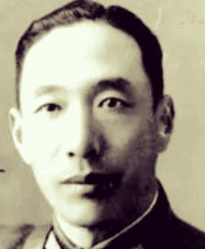 1948年4月，蒋介石去电王耀武，让把丢失周村的师长周庆祥押去南京受审。王耀武准