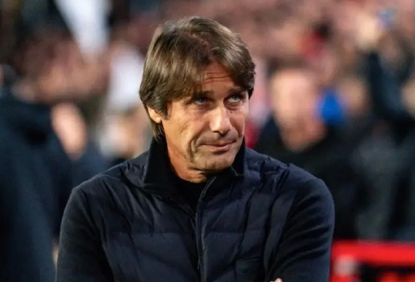 那不勒斯2-6惨败埃因霍温,孔蒂再次语出惊人:“这赛季我们要参加欧冠,为了应