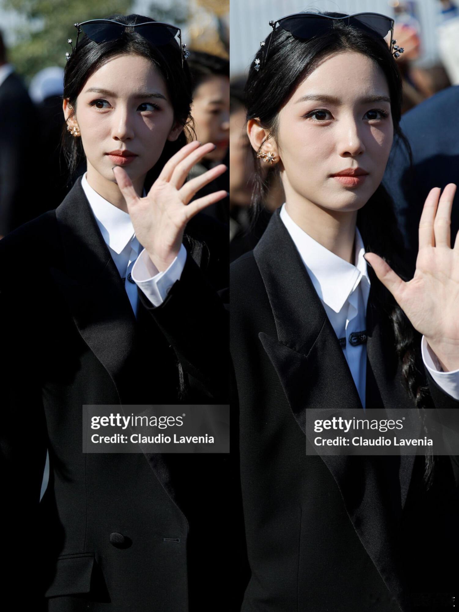 周也和Dior三次时装周..是谁要的妈生脸神颜周也​​​