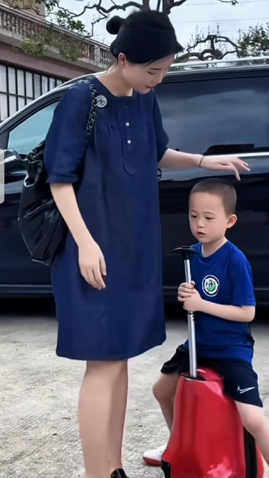 赖文峰在一次采访中说：楚玲是他心中最重要的女人！虽然赖文峰忘不掉杨钰莹，那都