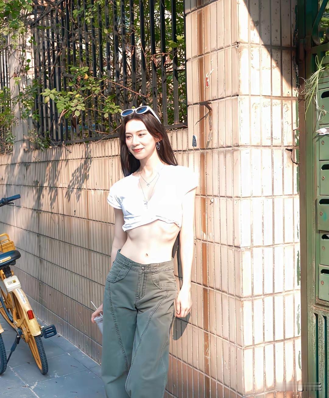 找儿媳妇千万不要太漂亮我同事的儿子结婚了，找了一个特别漂亮的儿媳妇，还没半年的