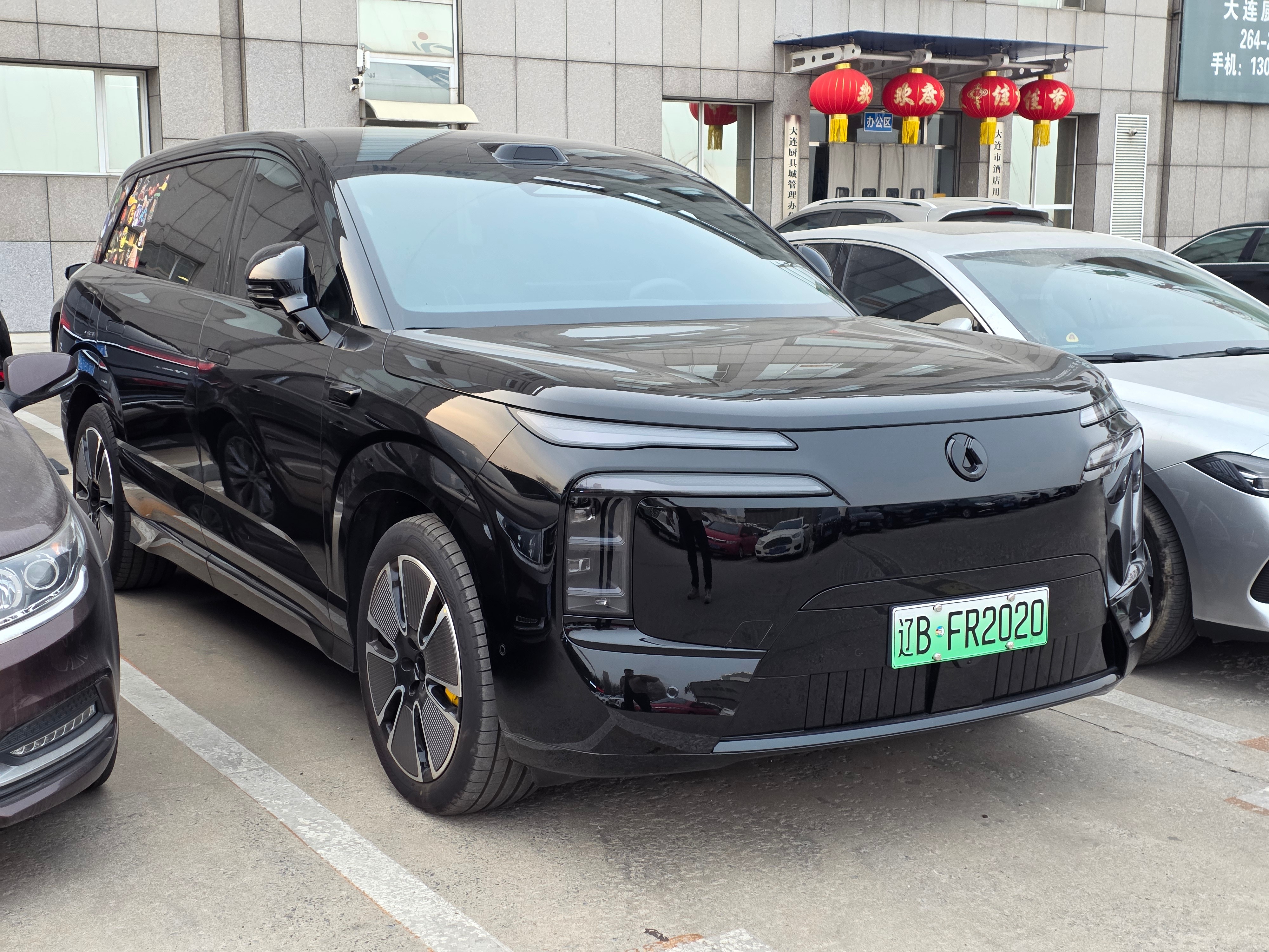 N8L平常公司同事开的多一眨眼，5000多公里了tmd我开的里程没超500